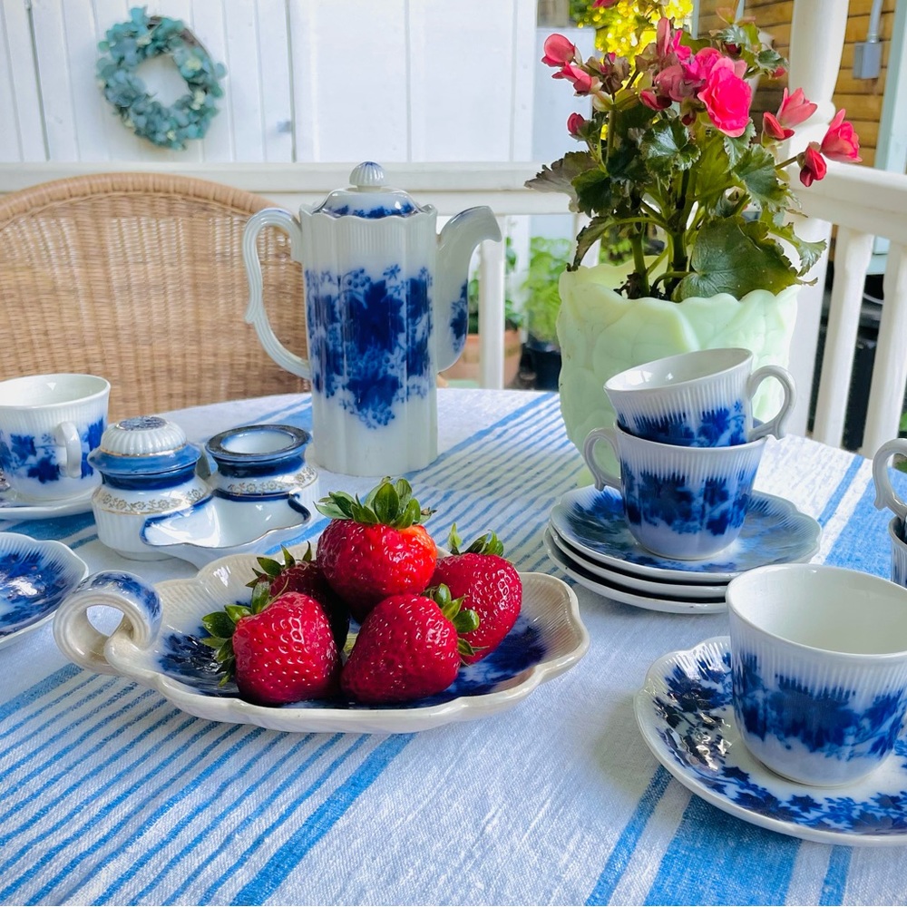 Vinranka Gefle Blue Flow demitasse set